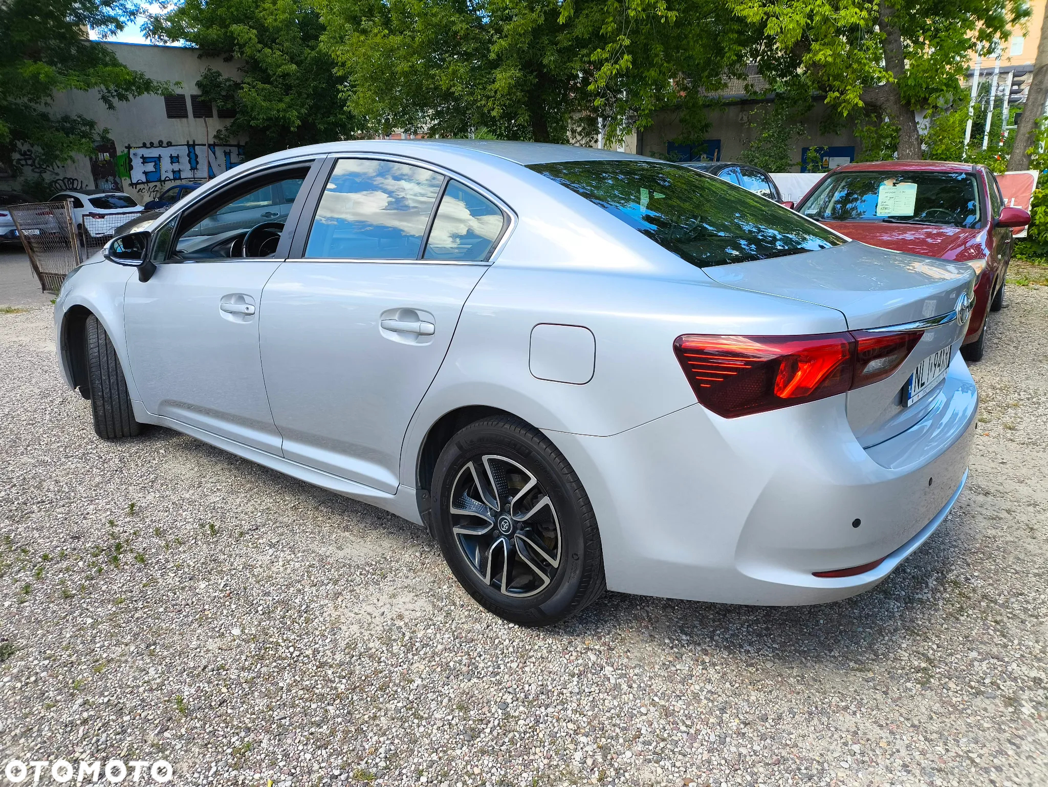 Toyota Avensis 1.8 Active - 6