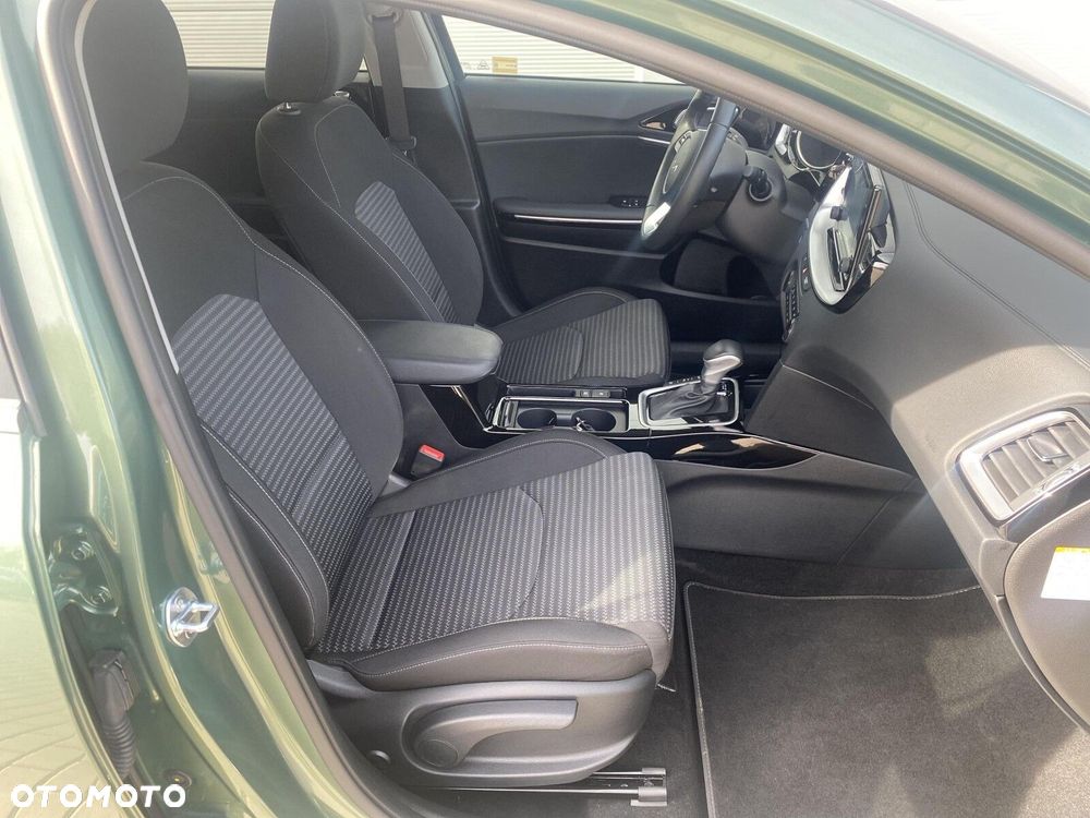 Kia Ceed - 24
