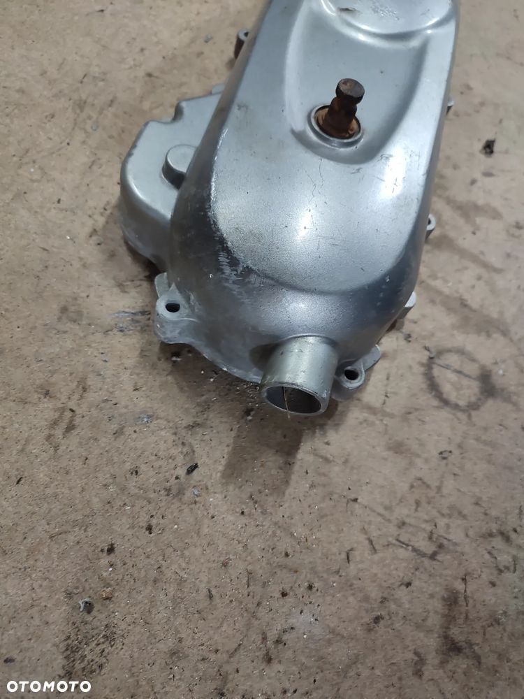 Dekiel, pokrywa silnika Peugeot V-Clic 50 - 7