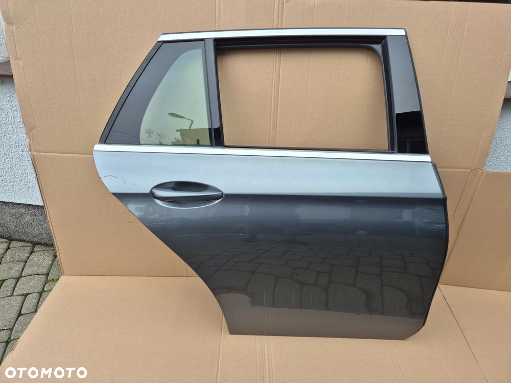 MERCEDES E KLASA KOMBI W 213 DRZWI PRAWE TYŁ KOMPLETNE CZARNE