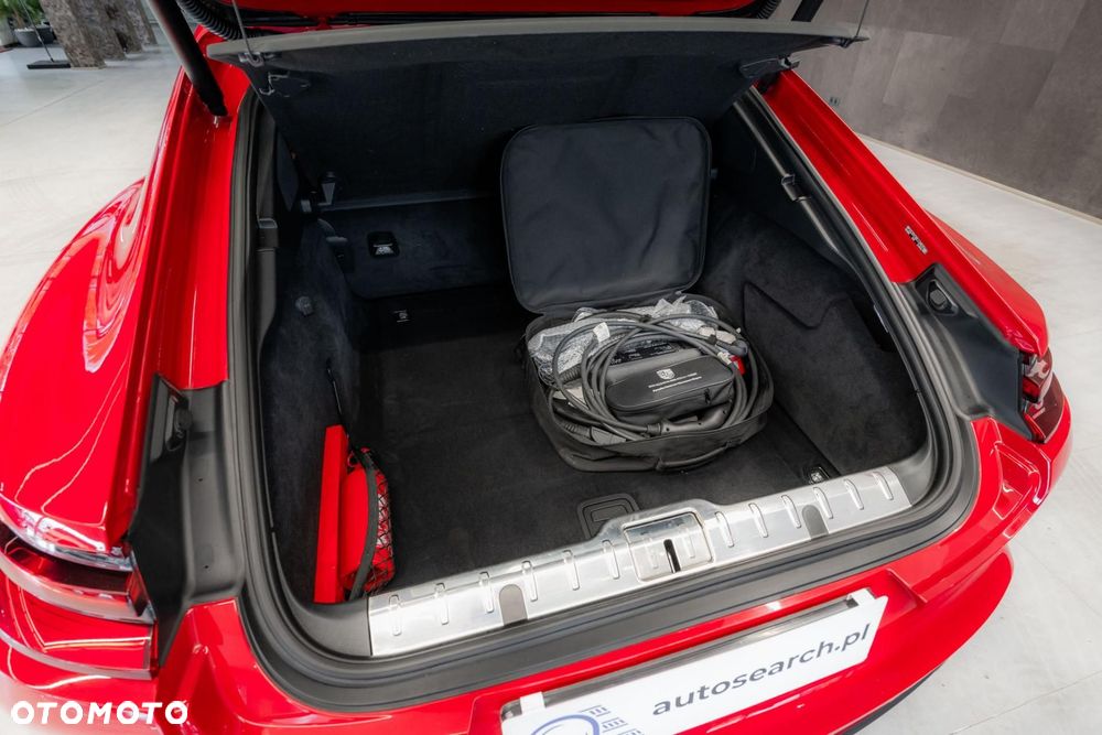 Porsche Panamera 4 E-Hybrid - 38