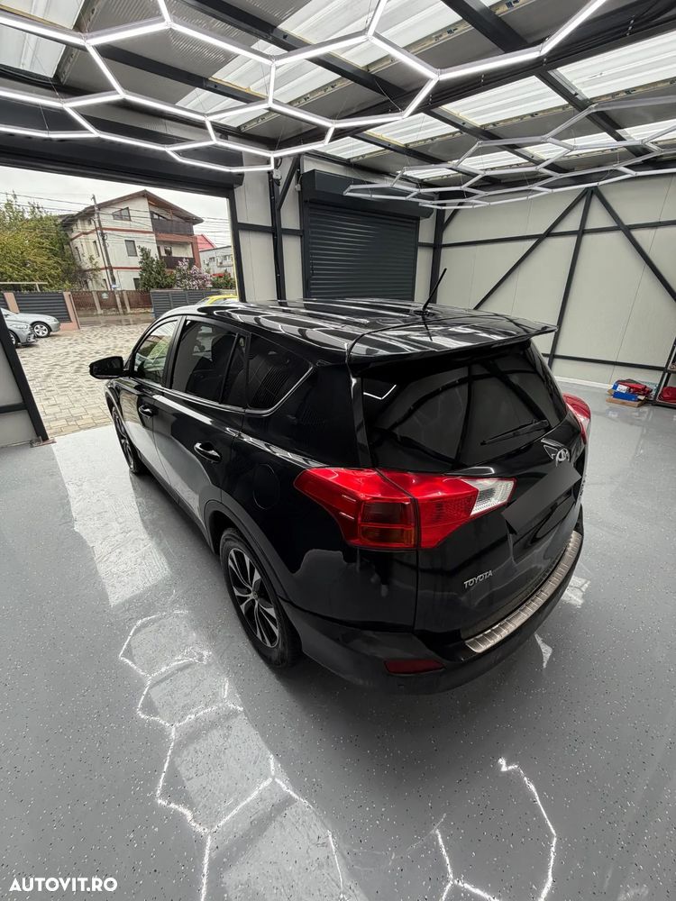 Toyota RAV4 2.0 D-4D 4WD Comfort - 5