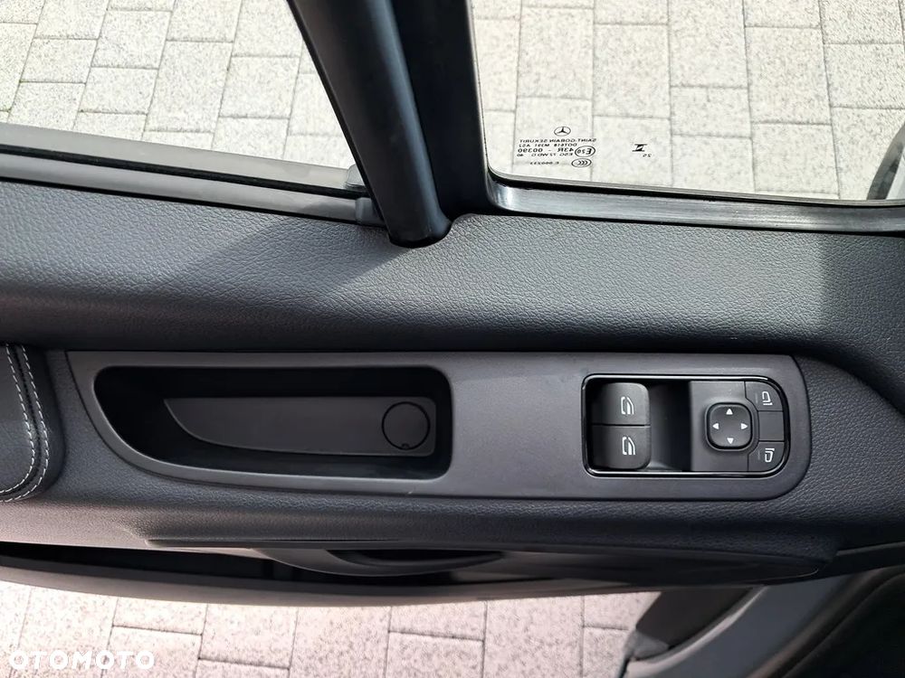 Mercedes-Benz Sprinter - 19