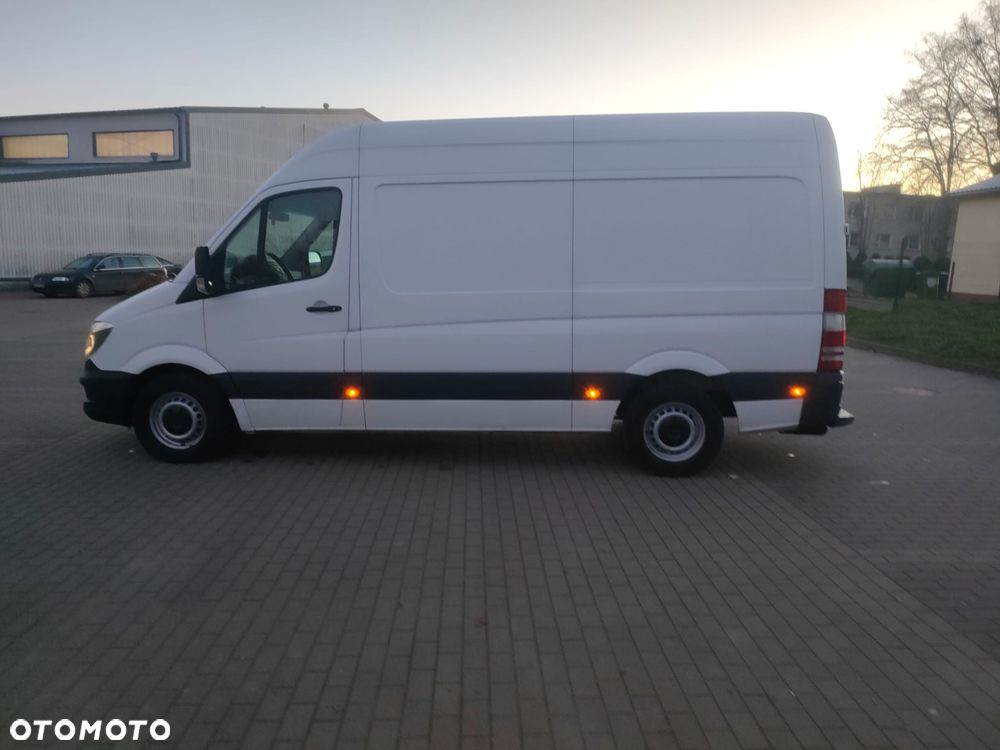 Mercedes-Benz SPRINTER - 5