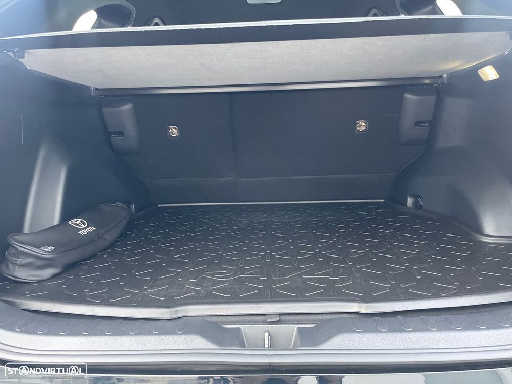 Toyota RAV4 2.5 HDF Square Collection - 11