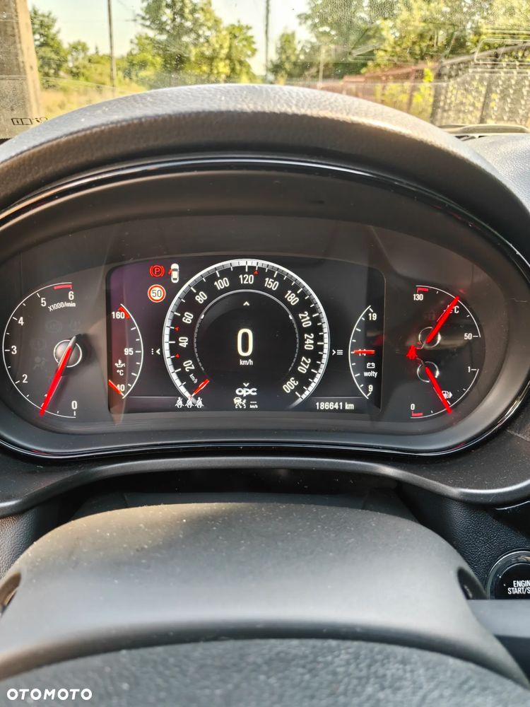 Opel Insignia - 10