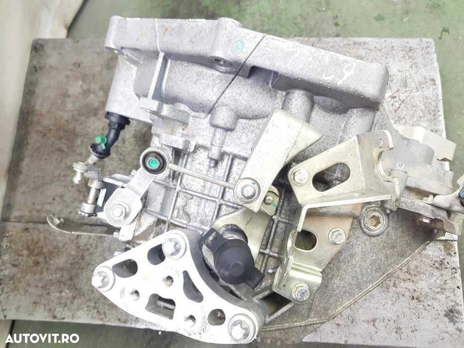 Cutie viteze Fiat Doblo II Facelift ; 1.6 Multijet; 6 Viteze; - 1