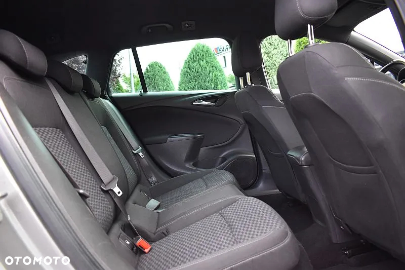 Opel Astra 1.4 Turbo Sports Tourer Innovation - 23