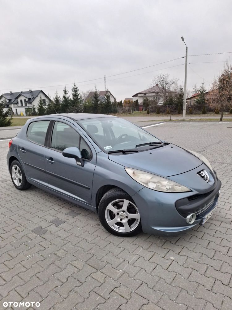 Peugeot 207 - 4