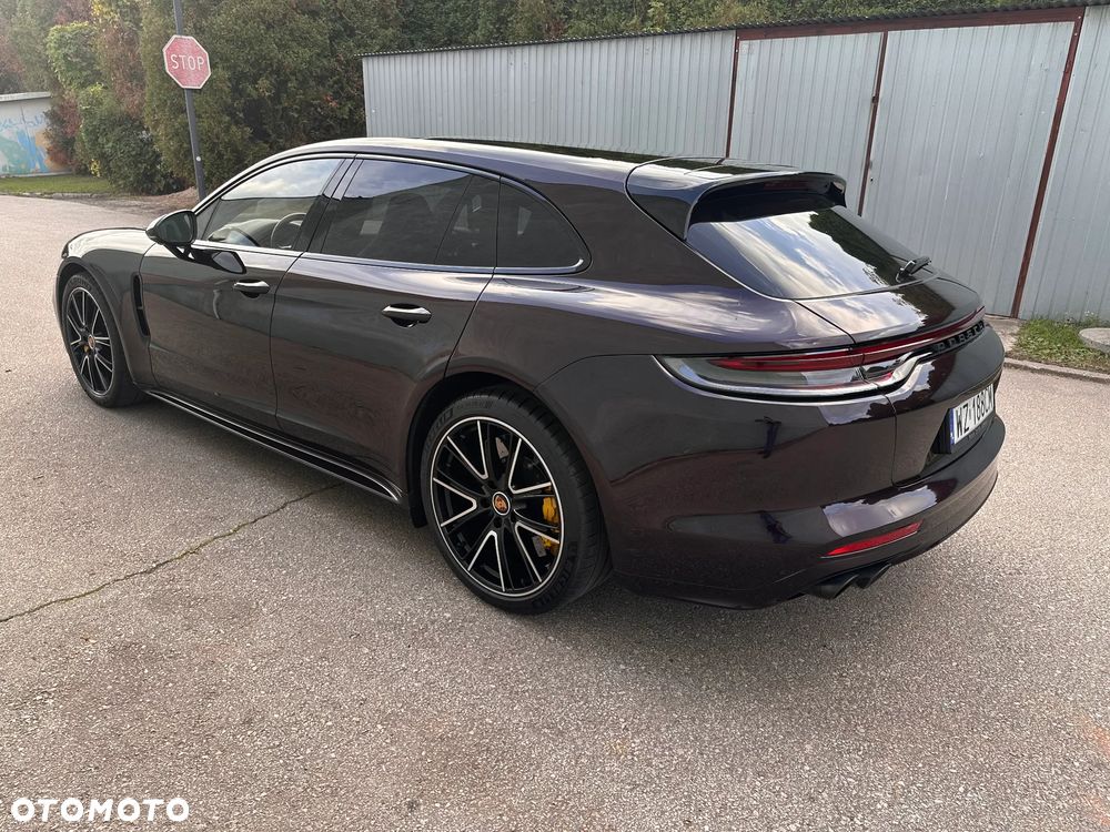 Porsche Panamera Turbo S Sport Turismo - 18