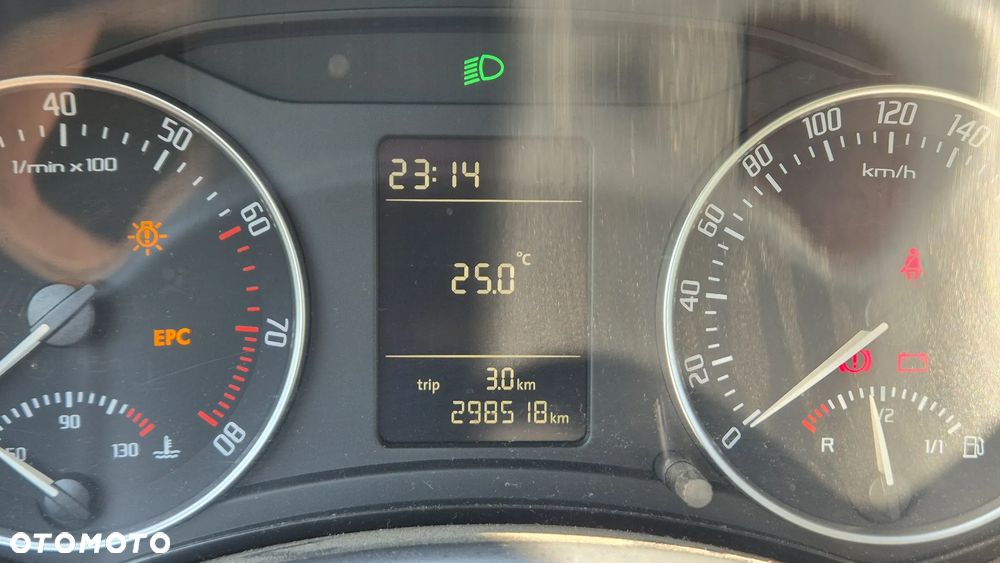 Skoda Octavia 1.6 Ambition - 7