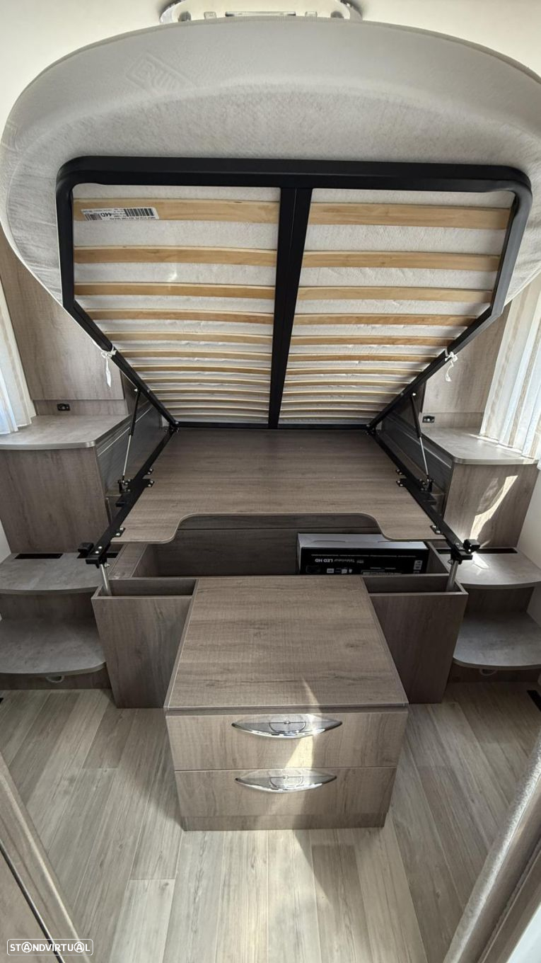 Bavaria T 746 Style c.central e basculante - 48
