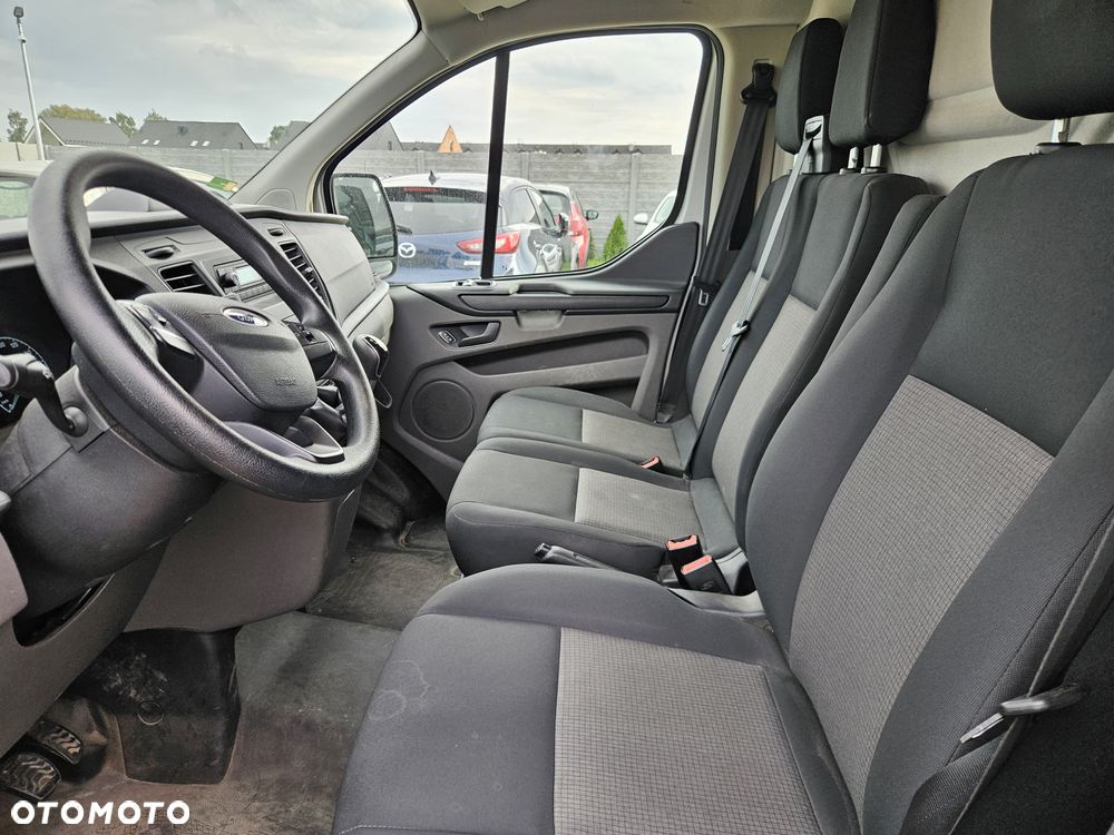 Ford Transit Custom - 11