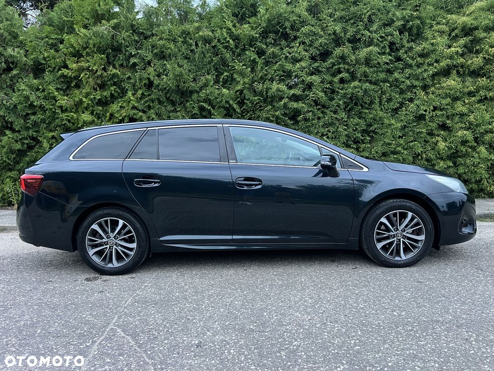 Toyota Avensis - 4