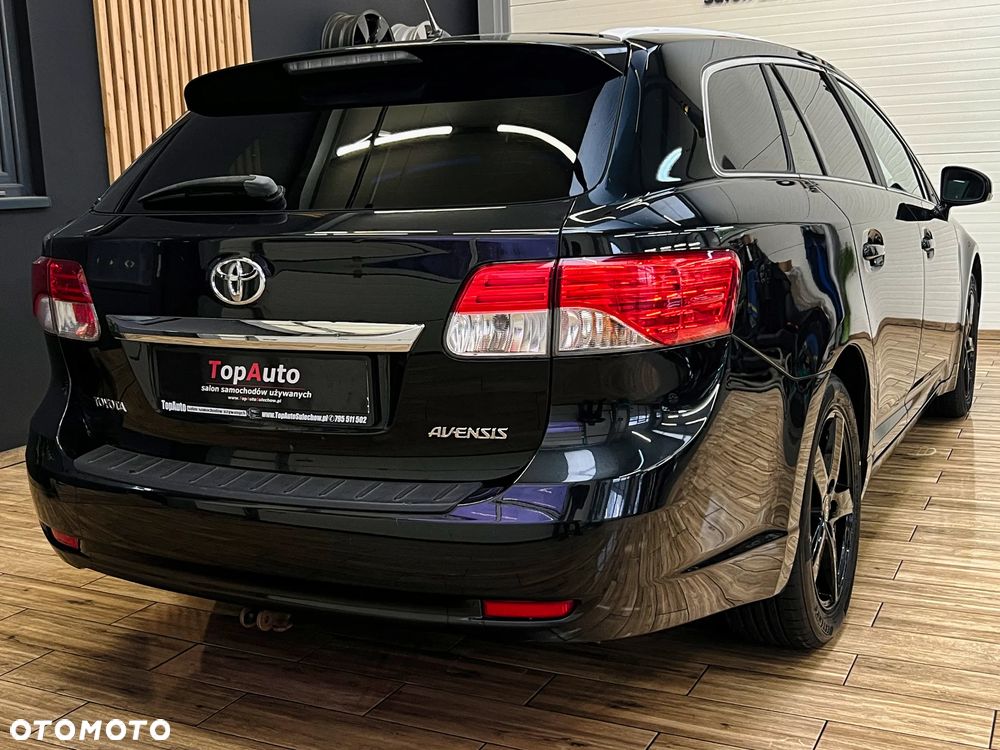 Toyota Avensis 1.8 Premium - 9