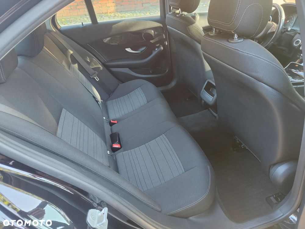 Mercedes-Benz Klasa C 200 4-Matic 7G-TRONIC - 25