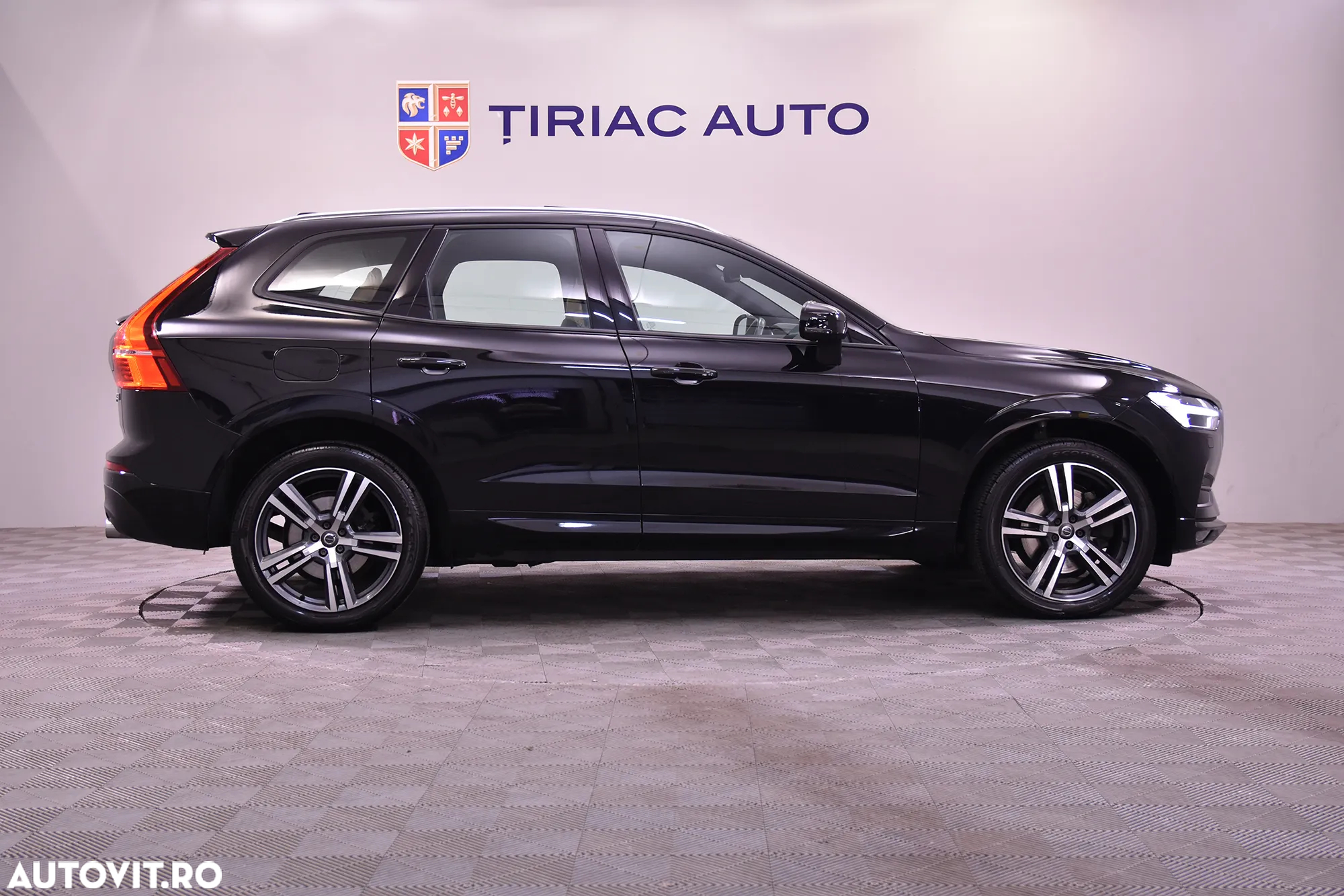 Volvo XC 60 - 6
