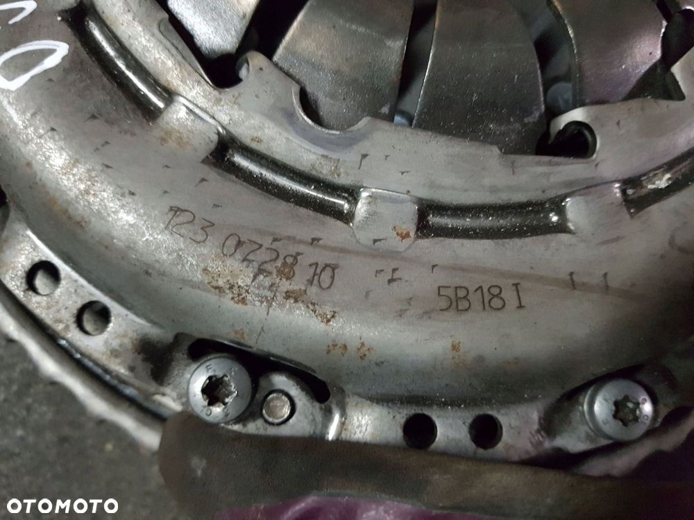 DACIA DUSTER I LIFT 13-17r 1.2 TCE KOŁO DWUMASOWE 415050110 - 2