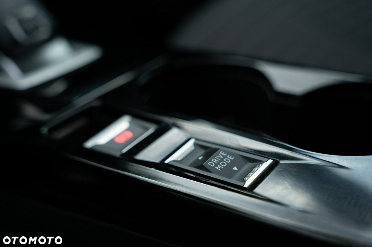 Peugeot 2008 - 18