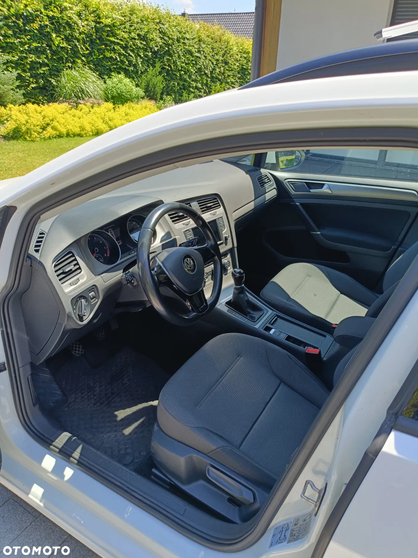 Volkswagen Golf VII 1.2 TSI BMT Comfortline - 7