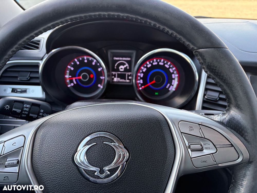 SsangYong Tivoli 1.6 STD Plus - 10