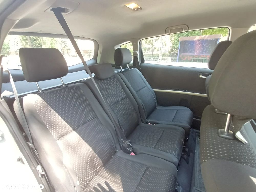 Toyota Corolla Verso 1.8 Premium + - 14