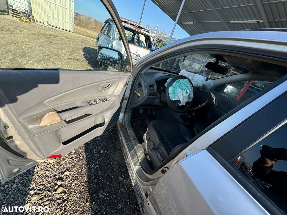 Dezmembram Hyundai Tucson 2.0 cdri 4x4 - 7