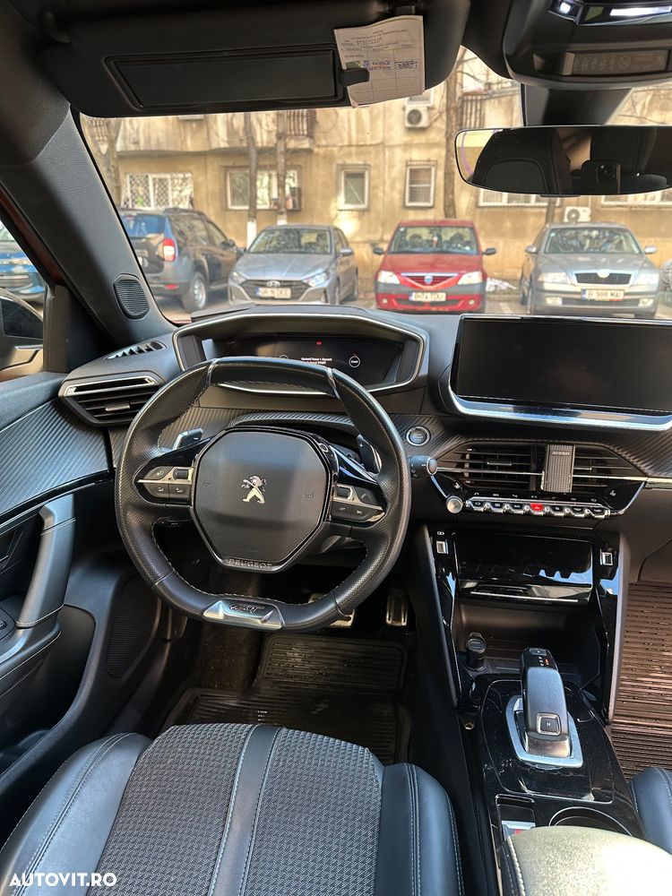 Peugeot 2008 1.5 BlueHDI EAT8 STT GT Pack - 15