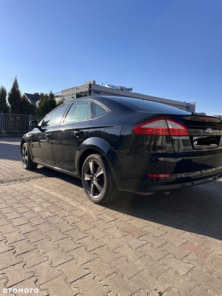 Ford Mondeo 2.0 Gold X - 23