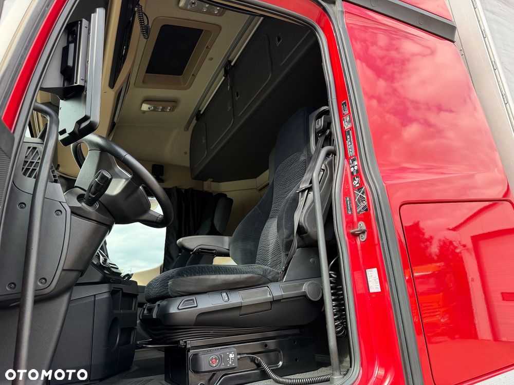Mercedes-Benz Actros - 23