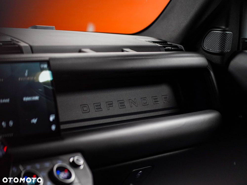 Land Rover Defender 5.0 P525 V8 - 21