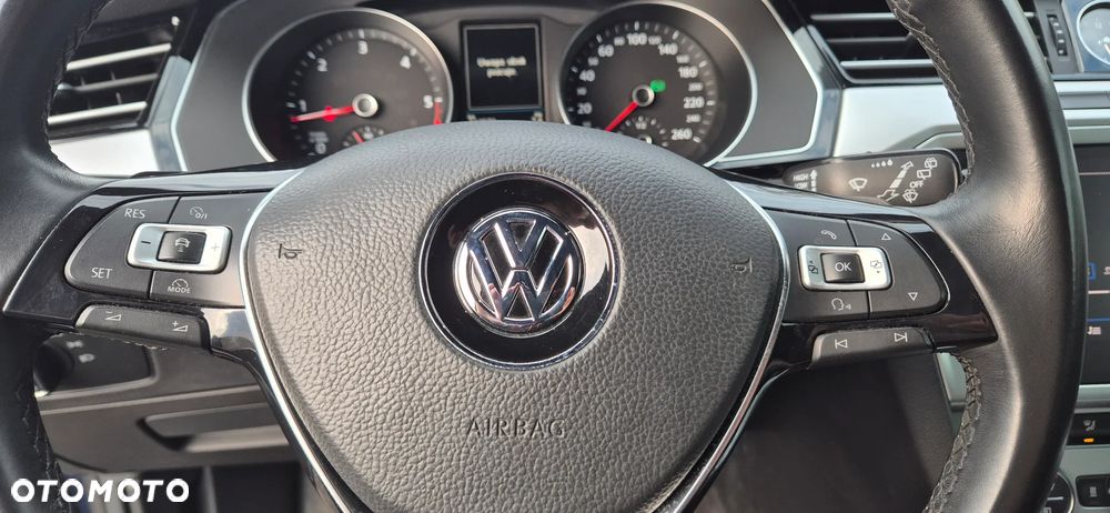 Volkswagen Passat 2.0 TDI SCR (BlueMotion Technology) DSG Comfortline - 19