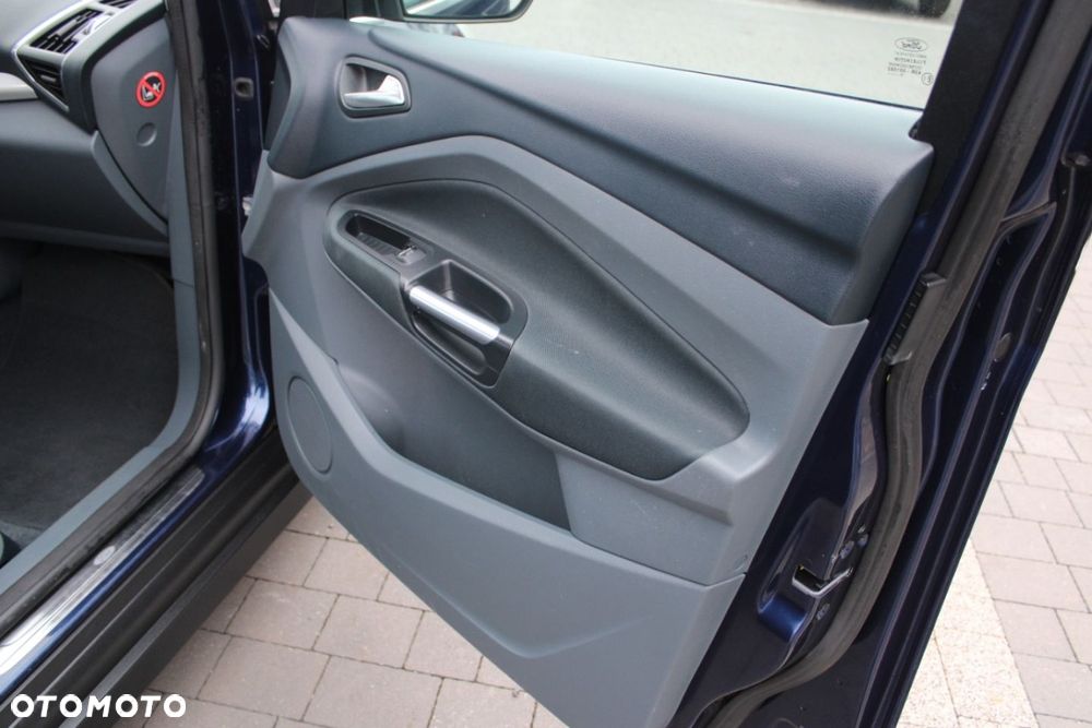 Ford C-MAX 1.6 Titanium - 31