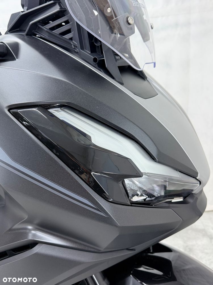 Honda ADV350 - 18