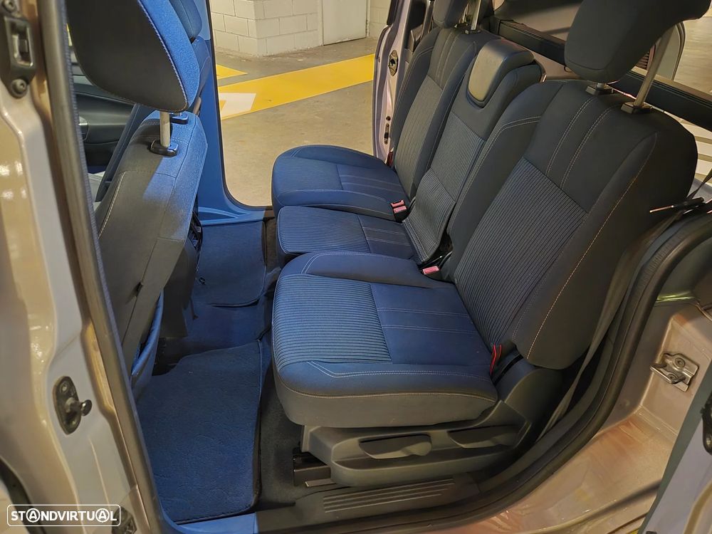 Ford Grand C-Max 1.6 TDCi Titanium - 39