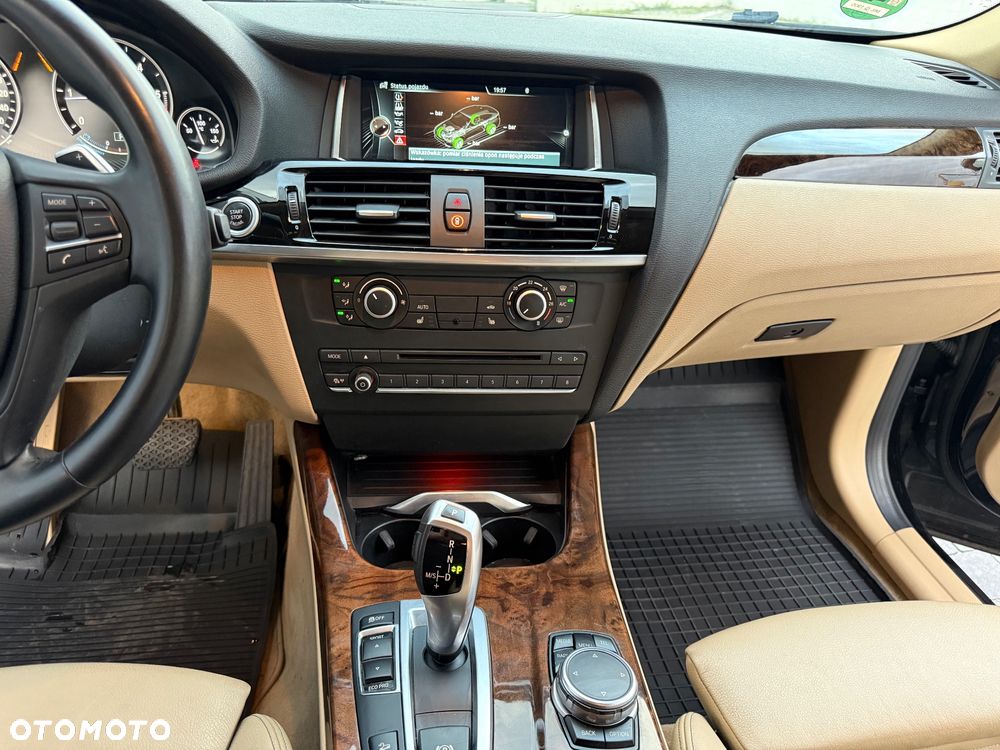 BMW X4 xDrive20d xLine - 24