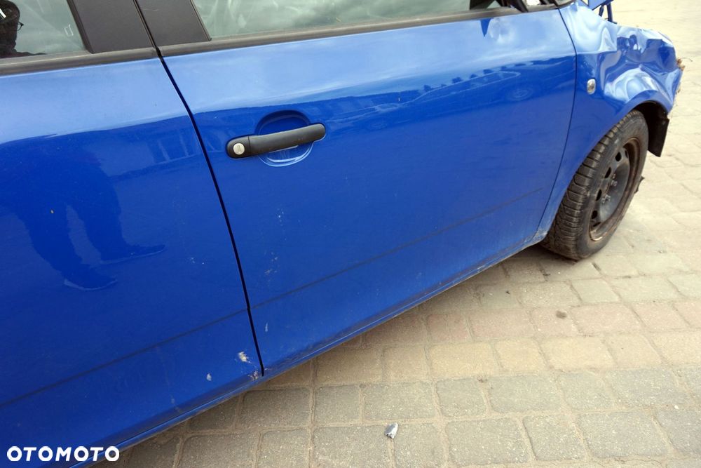 DRZWI PRZEDNIE PRAWE FABIA II 545 5D HB 4590  NIEBIESKI SKODA 2006-2010 - 2
