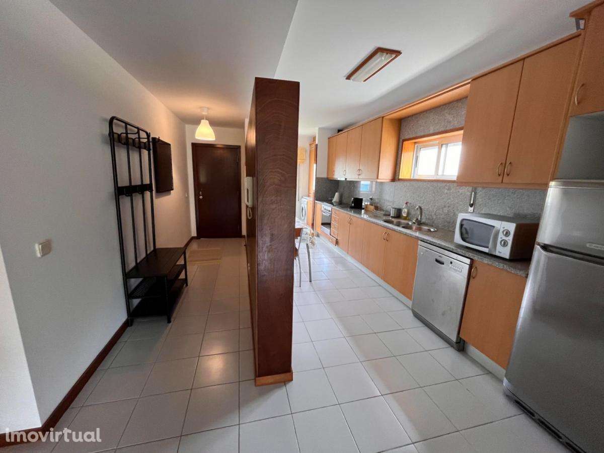 Apartamento com 2 quartos - localizado em Braga - Grande imagem: 4/5