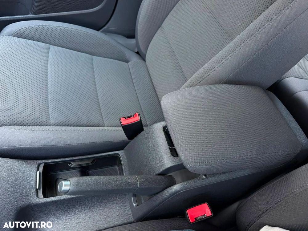 Volkswagen Golf 2.0 FSI 4Motion Sportline - 18