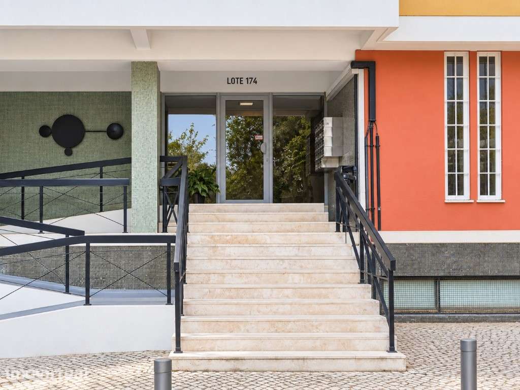 Excelente apartamento T4 nos Olivais completamente remodelado - Grande imagem: 2/22