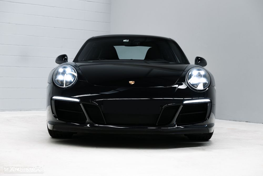 Porsche 911 (991) Carrera 4 GTS - 4