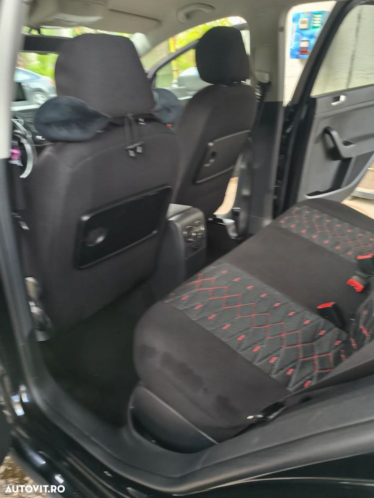 Volkswagen Golf Plus - 17