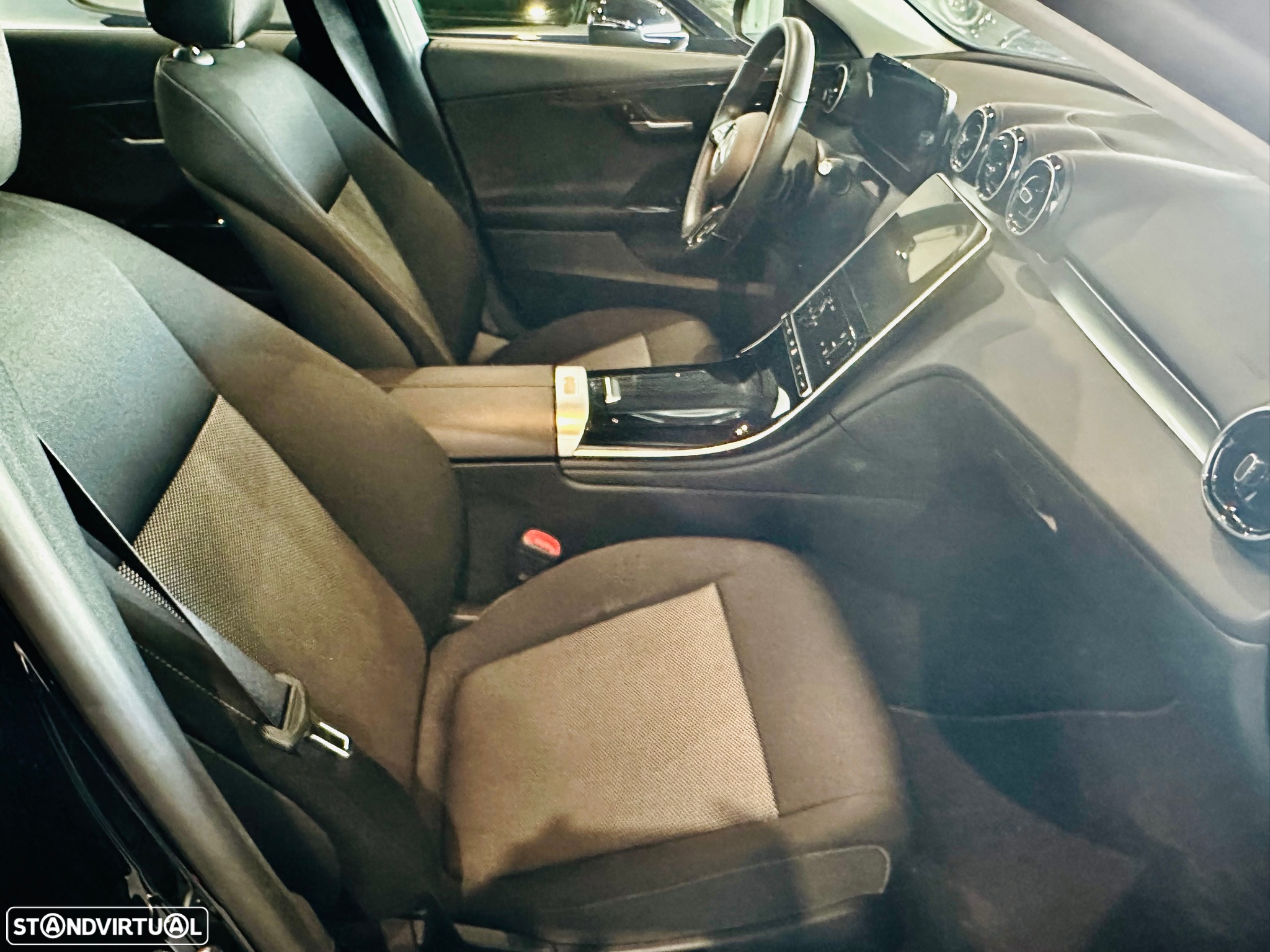 Mercedes-Benz C 220 d Avantgarde - 14