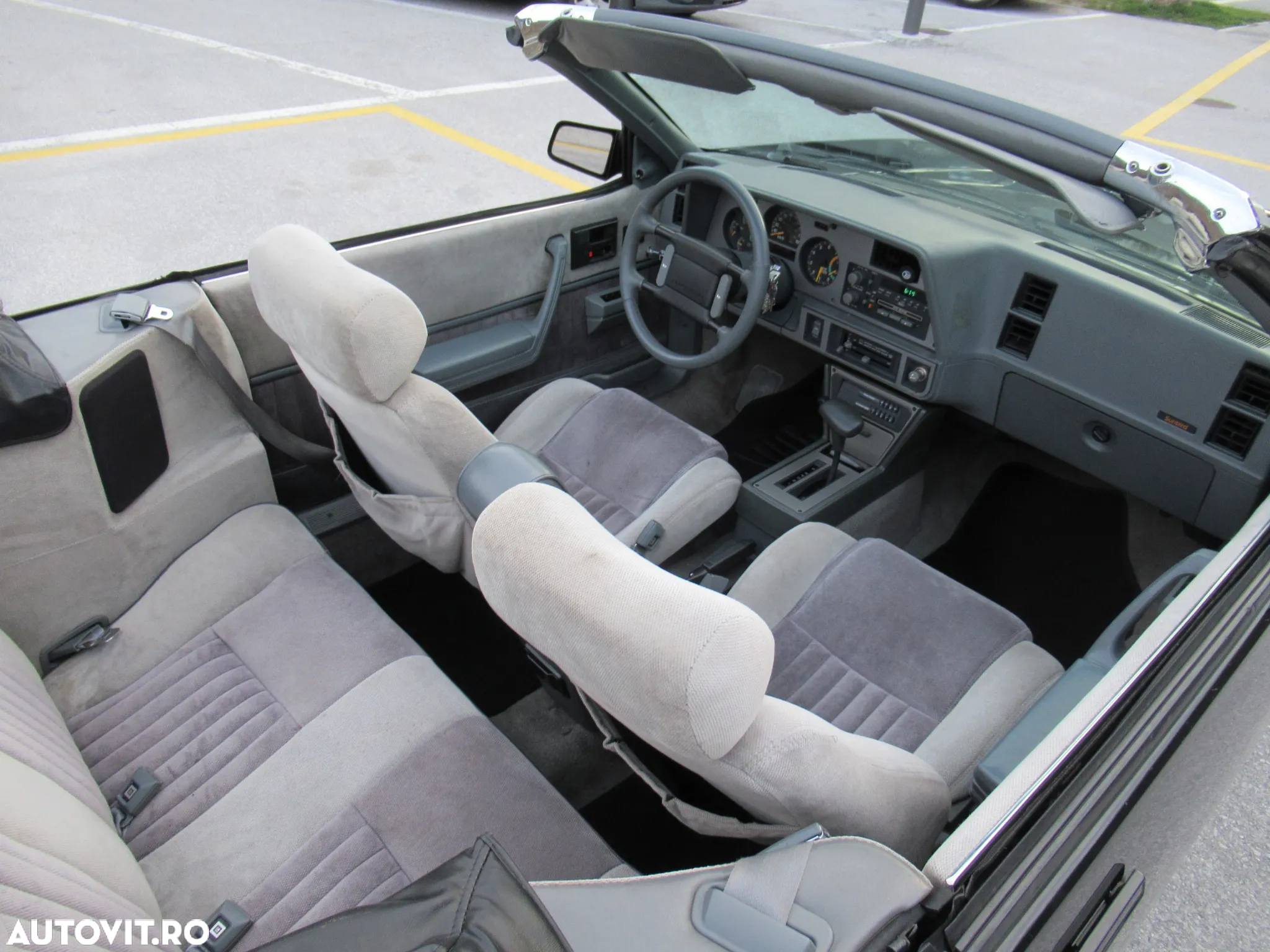 Pontiac Sunbird - 31