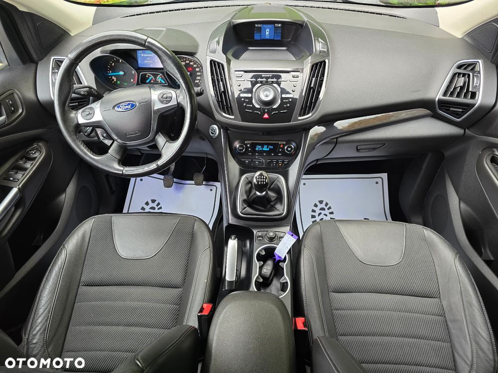 Ford Kuga 2.0 TDCi 4WD Titanium - 22