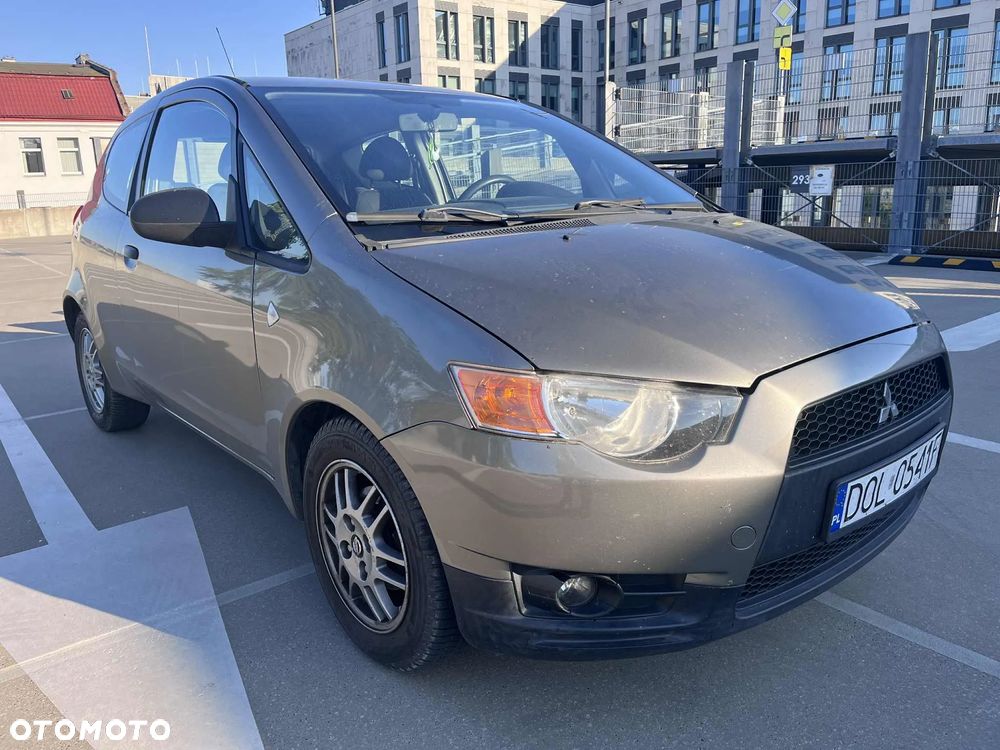 Mitsubishi Colt - 1
