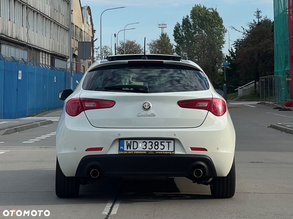 Alfa Romeo Giulietta - 8