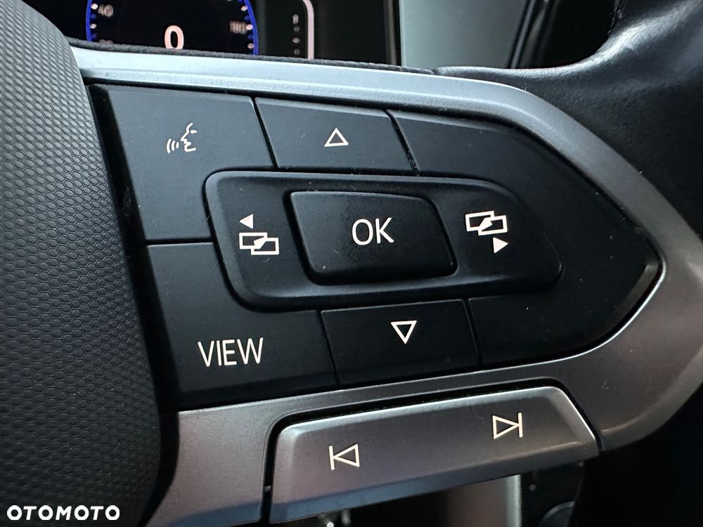 Volkswagen T-Roc 1.5 TSI Life - 28