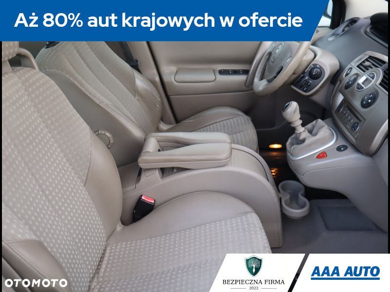 Renault Grand Scenic - 10