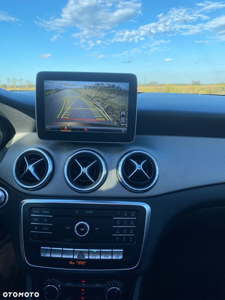 Mercedes-Benz CLA 180 - 24